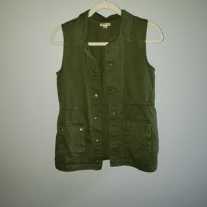 ⭐ Cherokee brand kids army green vest size 14/16 ⭐